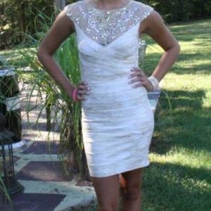 Tony Bowls bandage formal dress